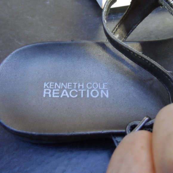 Kenneth Cole Reaction Glamathon Flat Sandals - Size 7 M - Picture 4 of 7